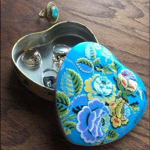 Vintage Floral Heart Tin